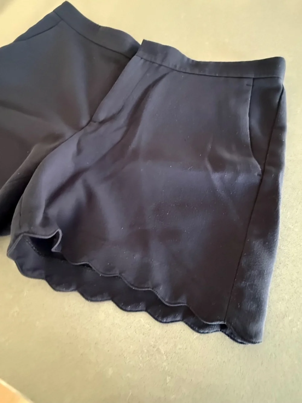 Women's Banana Republic Sz 14 Polyester Navy Scallop Bottom 5